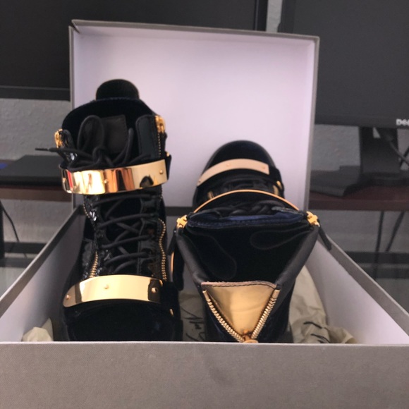 Giuseppe Zanotti - Picture 4 of 4